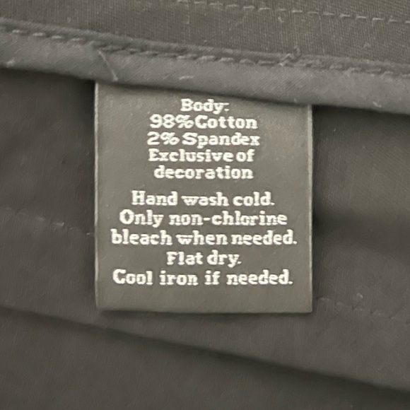 Rock&Republic NWT fitted jacket with rhinestones. Size 8. - Picture 5 of 6